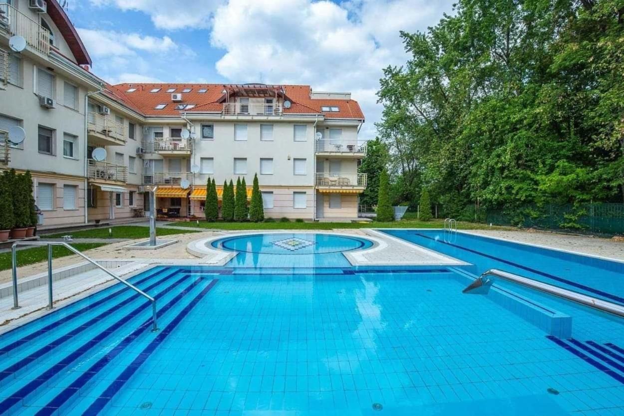 Oazis Wellness Apartman2 Hajdúszoboszló Εξωτερικό φωτογραφία