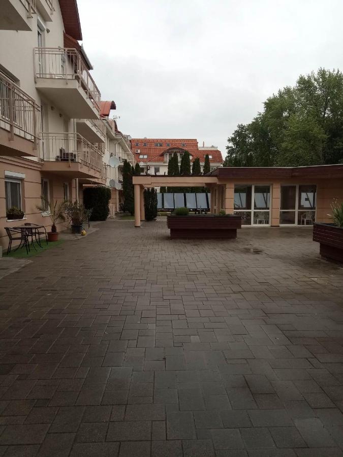 Oazis Wellness Apartman2 Hajdúszoboszló Εξωτερικό φωτογραφία