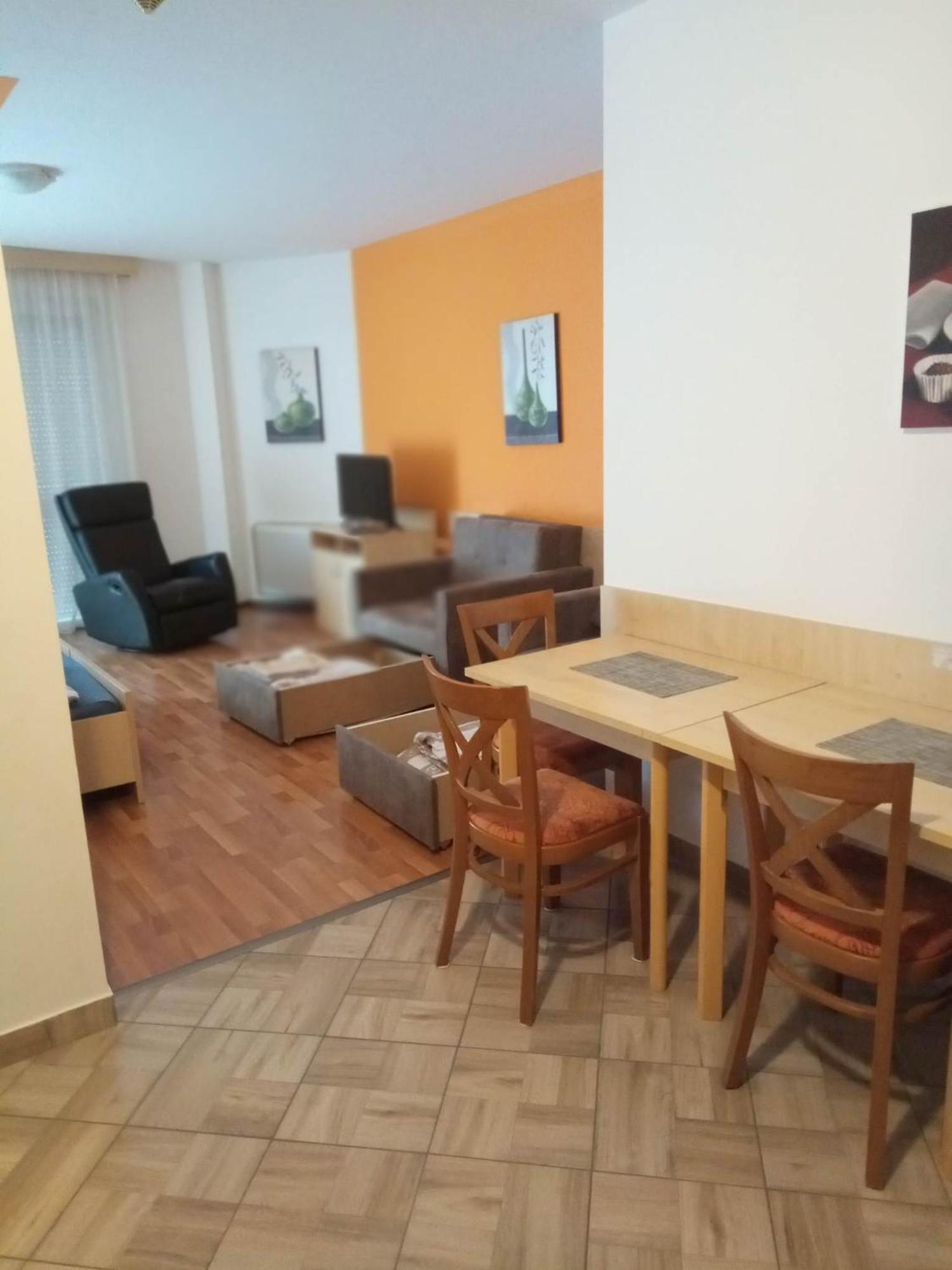 Oazis Wellness Apartman2 Hajdúszoboszló Δωμάτιο φωτογραφία