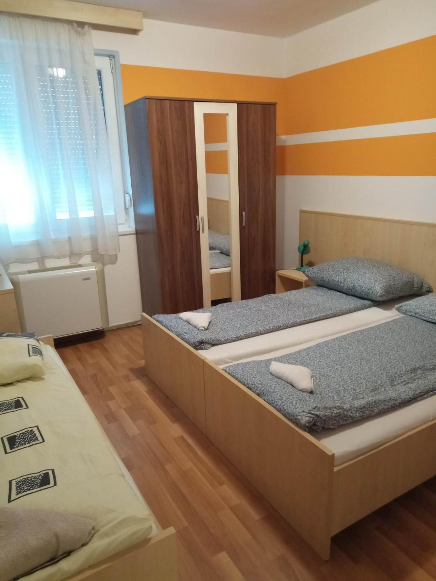 Oazis Wellness Apartman2 Hajdúszoboszló Δωμάτιο φωτογραφία