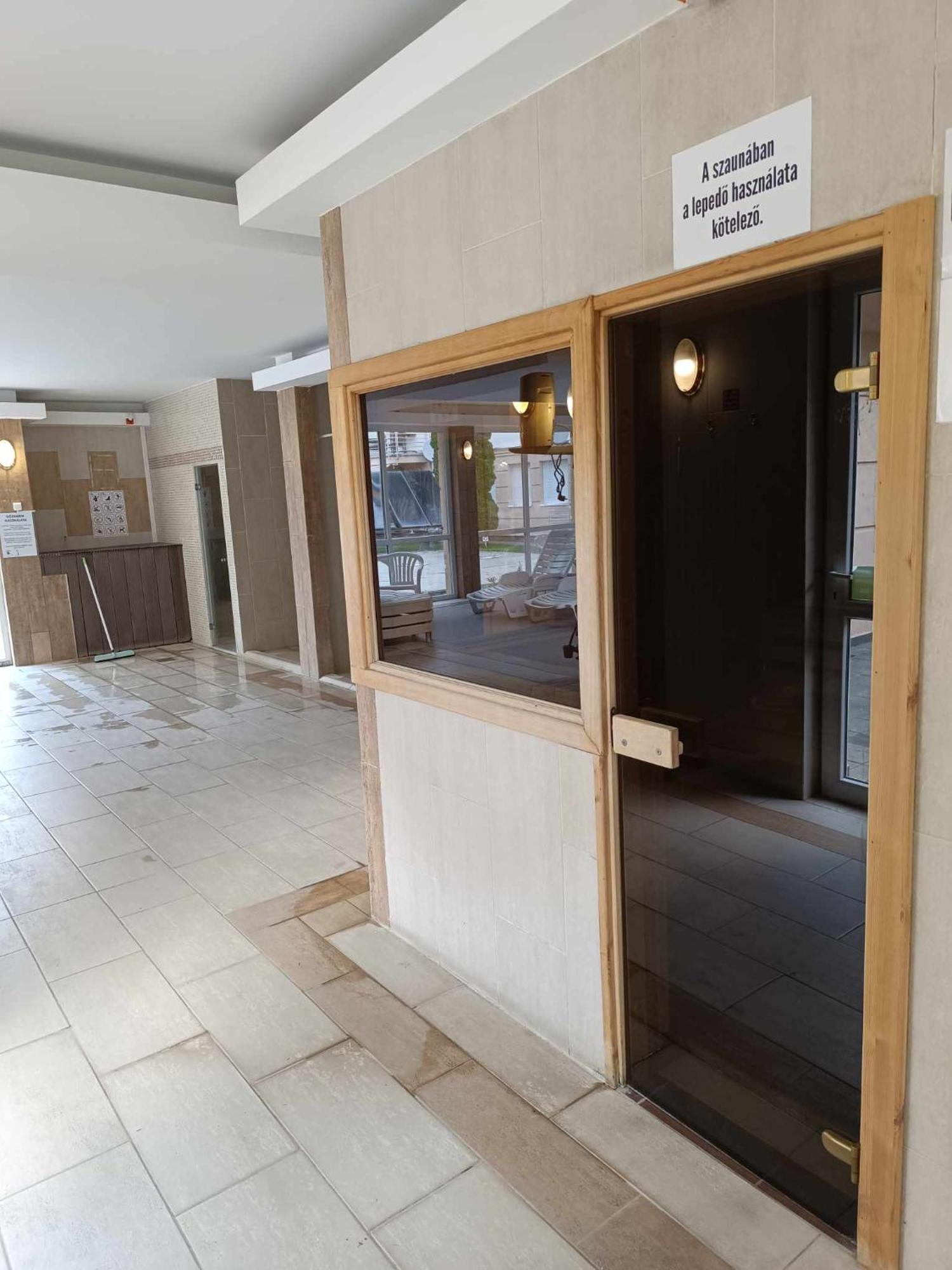 Oazis Wellness Apartman2 Hajdúszoboszló Εξωτερικό φωτογραφία