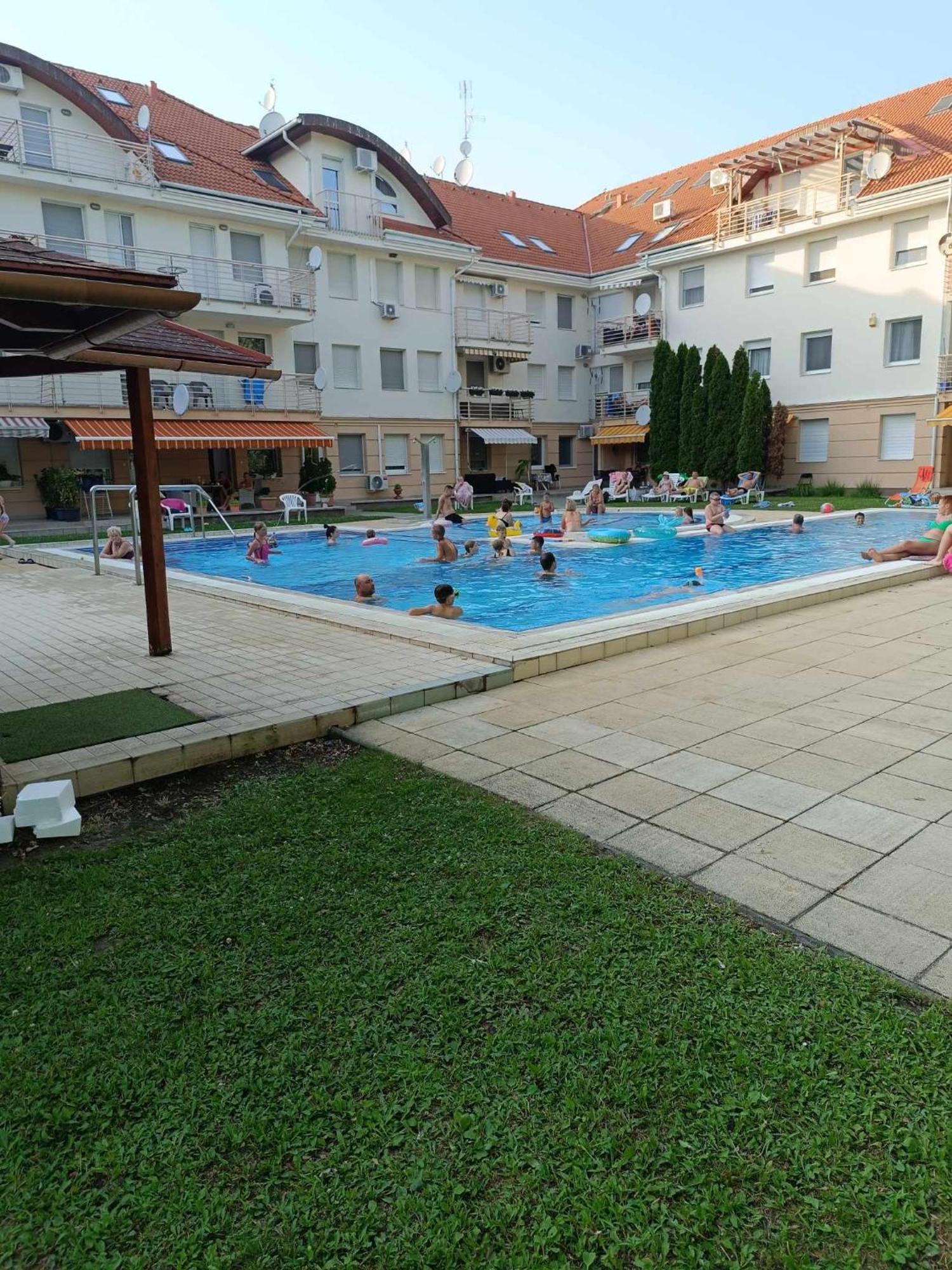 Oazis Wellness Apartman2 Hajdúszoboszló Εξωτερικό φωτογραφία