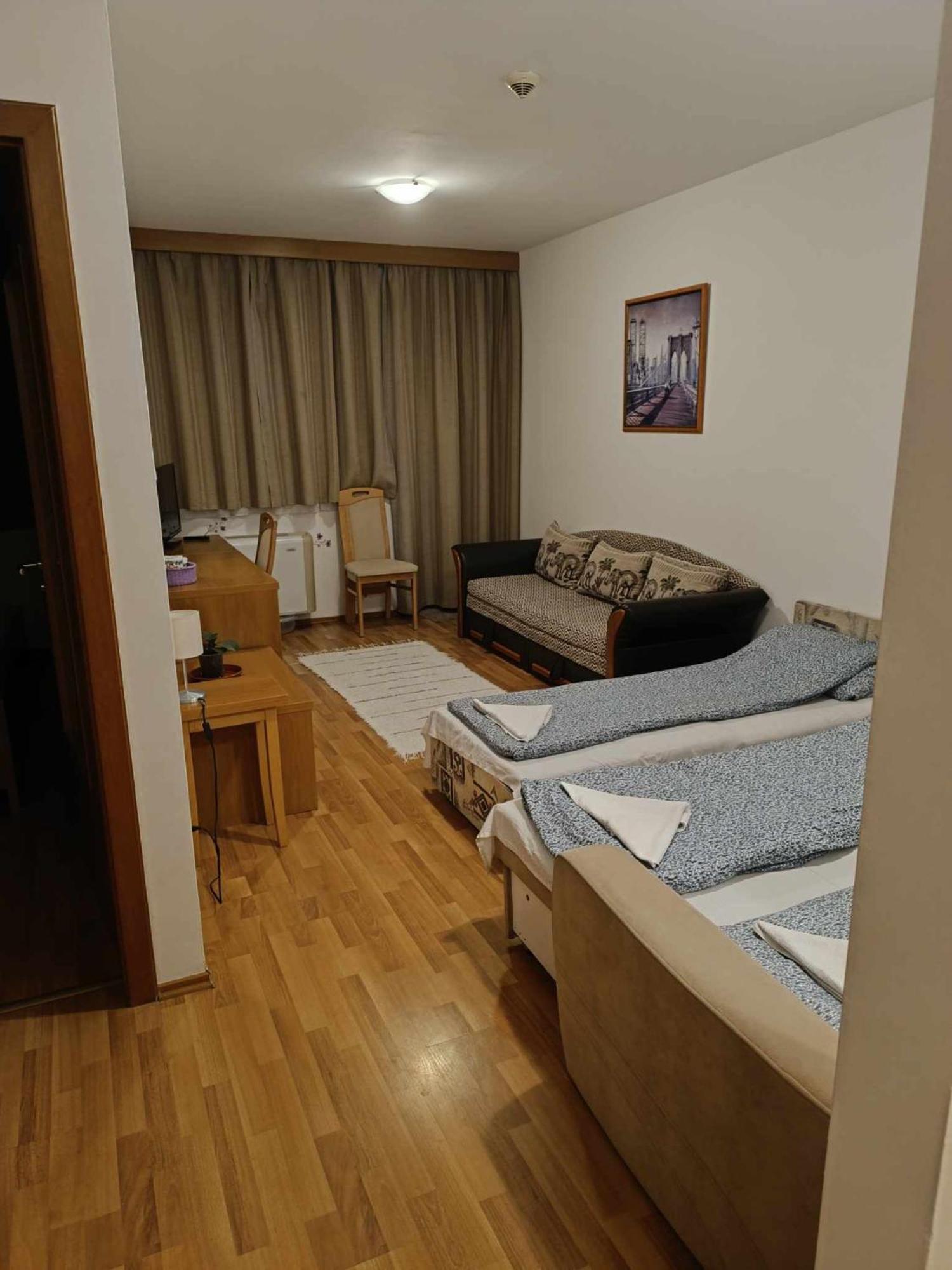 Oazis Wellness Apartman2 Hajdúszoboszló Δωμάτιο φωτογραφία
