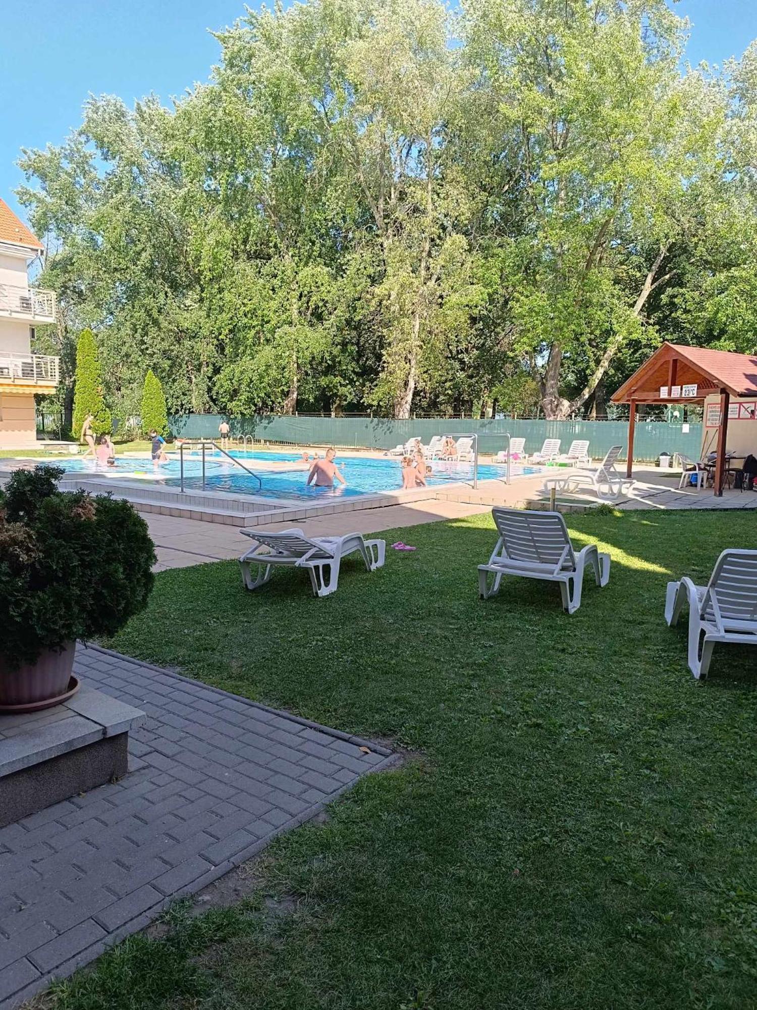 Oazis Wellness Apartman2 Hajdúszoboszló Εξωτερικό φωτογραφία