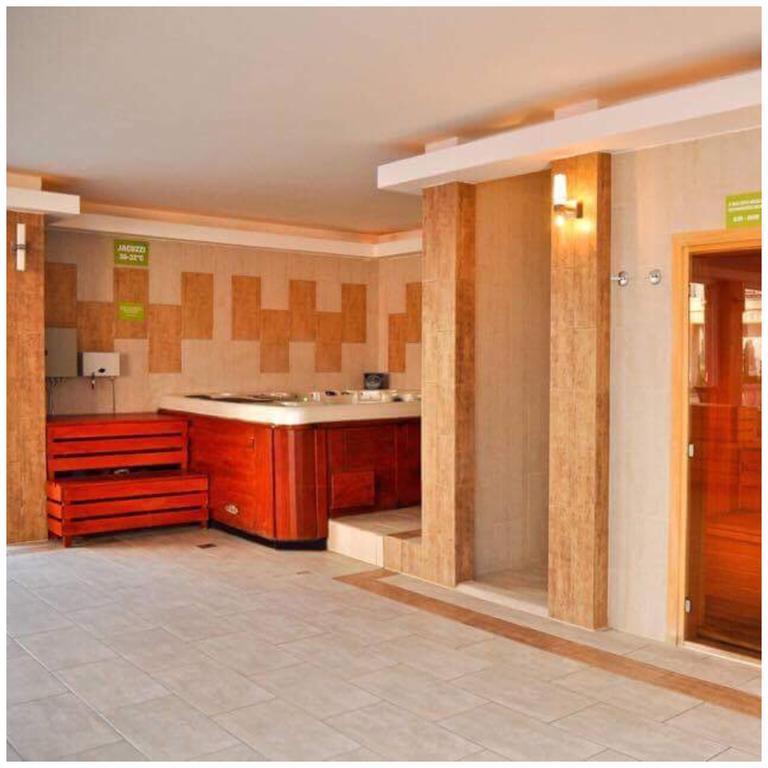 Oazis Wellness Apartman2 Hajdúszoboszló Εξωτερικό φωτογραφία